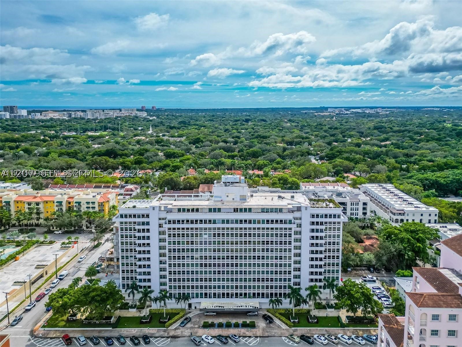 700 Biltmore Way #504