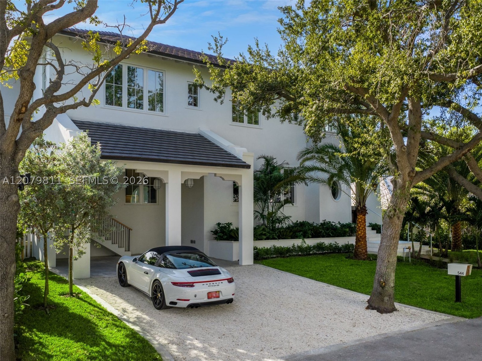 544 Warren Ln Key Biscayne, FL 33149