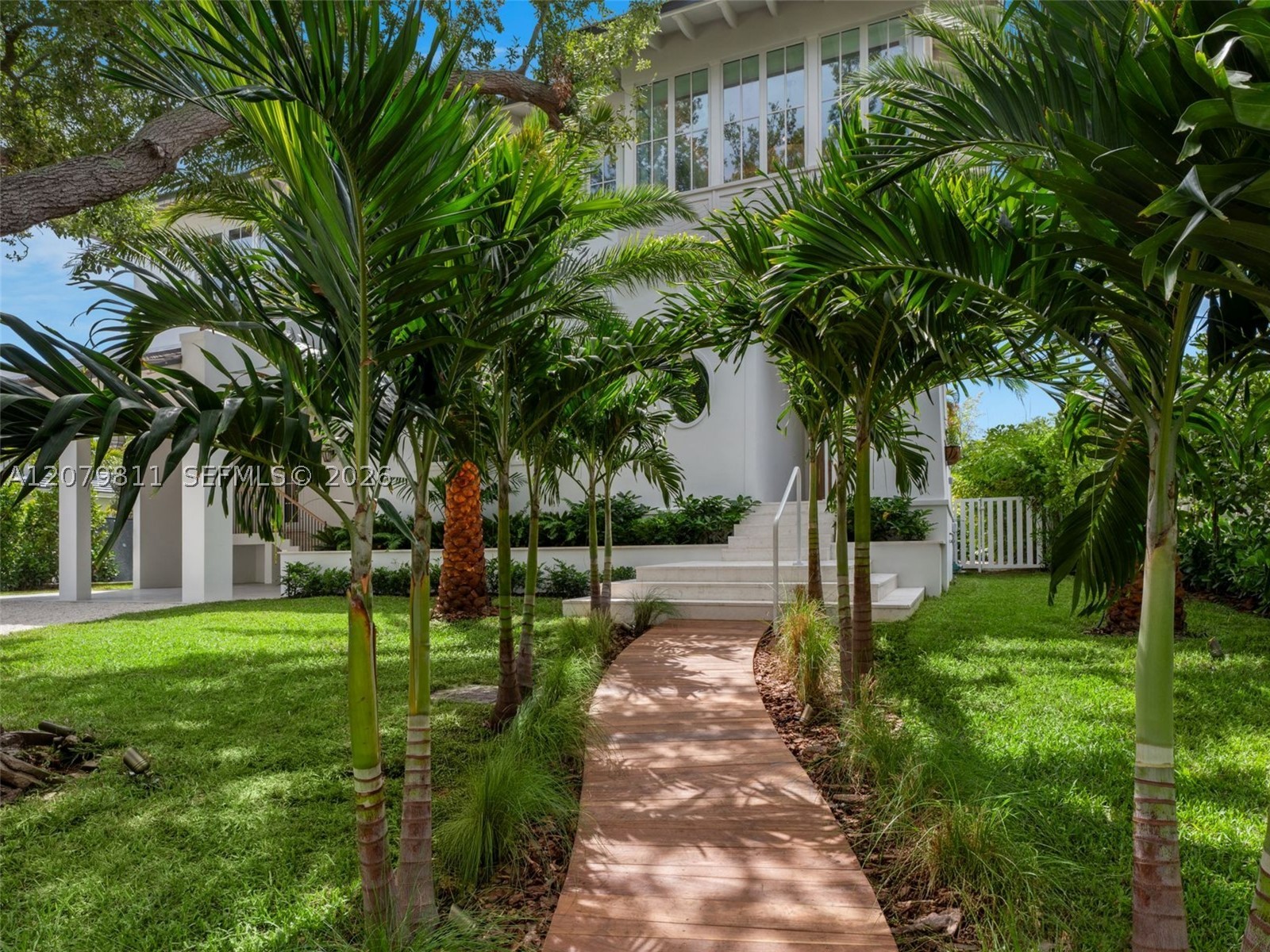 544 Warren Ln Key Biscayne, FL 33149