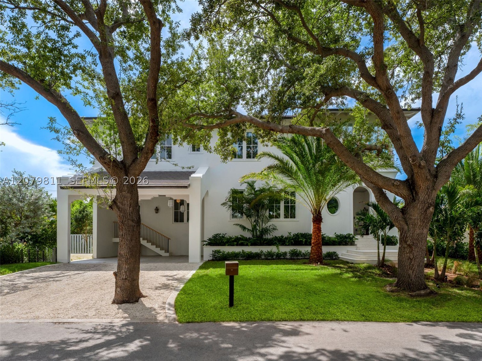 544 Warren Ln Key Biscayne, FL 33149