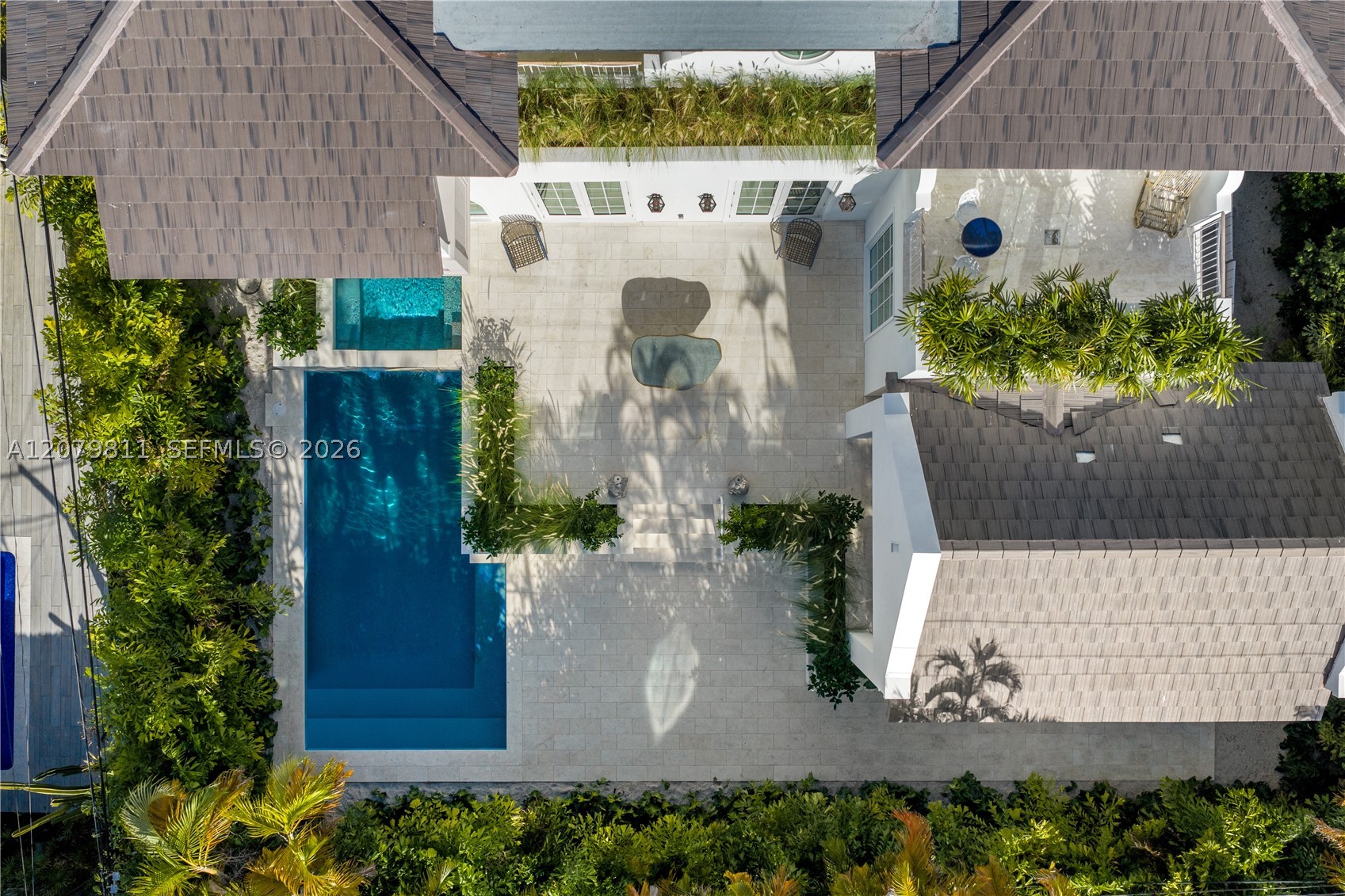 544 Warren Ln Key Biscayne, FL 33149