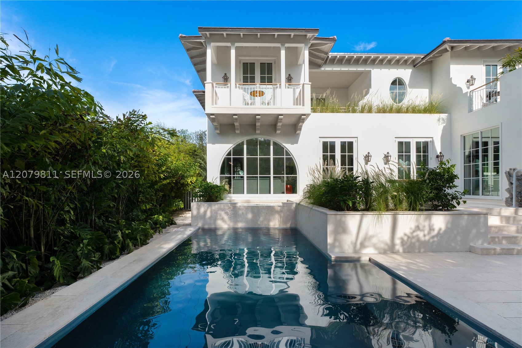 544 Warren Ln Key Biscayne, FL 33149