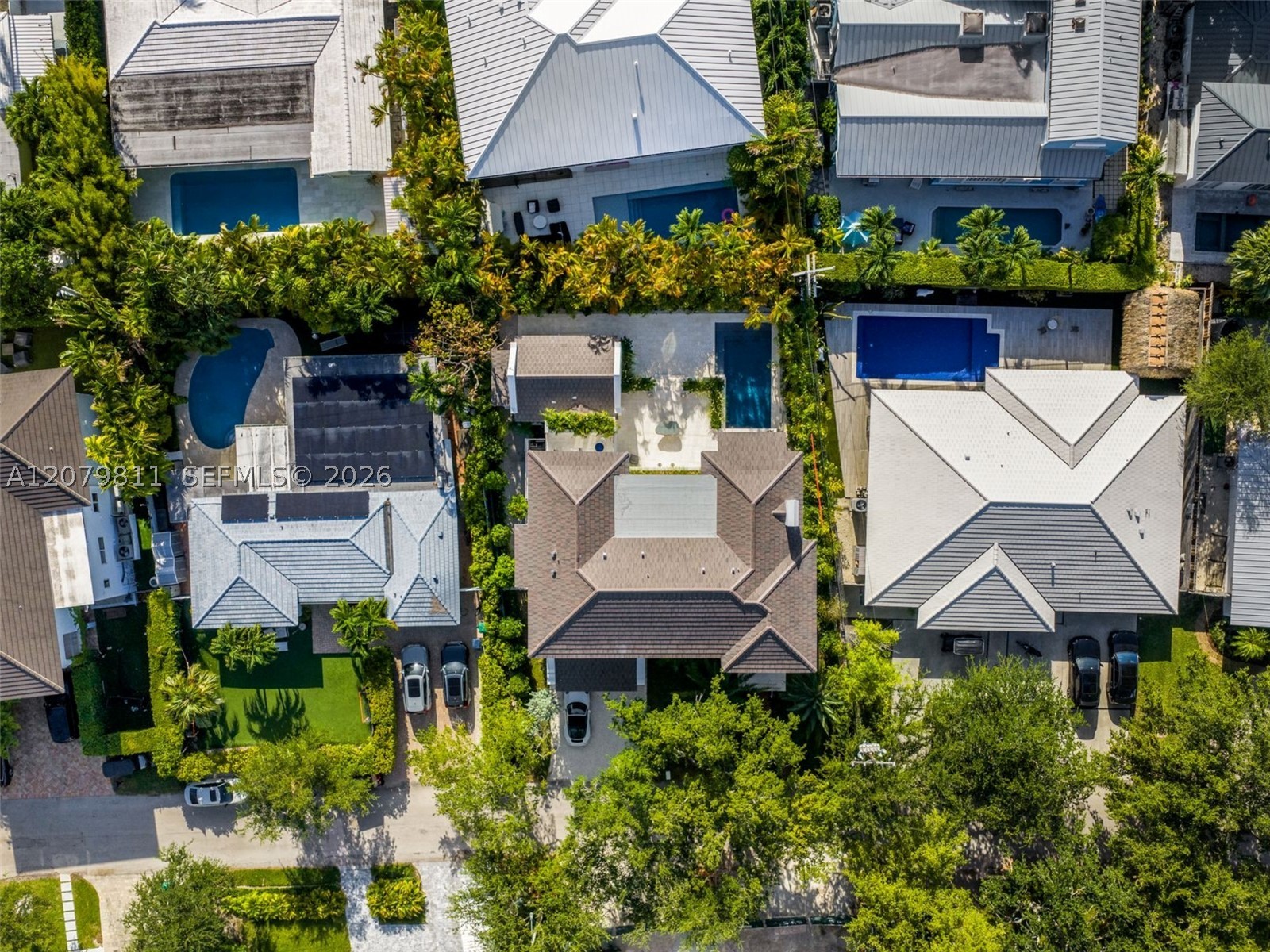 544 Warren Ln Key Biscayne, FL 33149