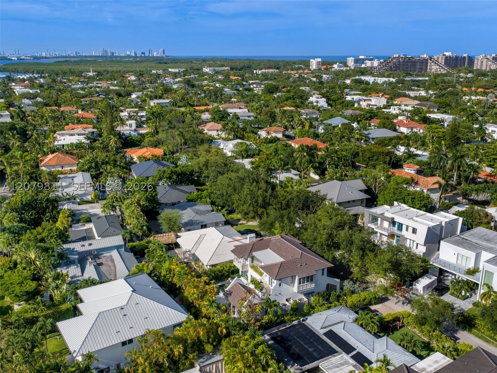 544 Warren Ln Key Biscayne, FL 33149