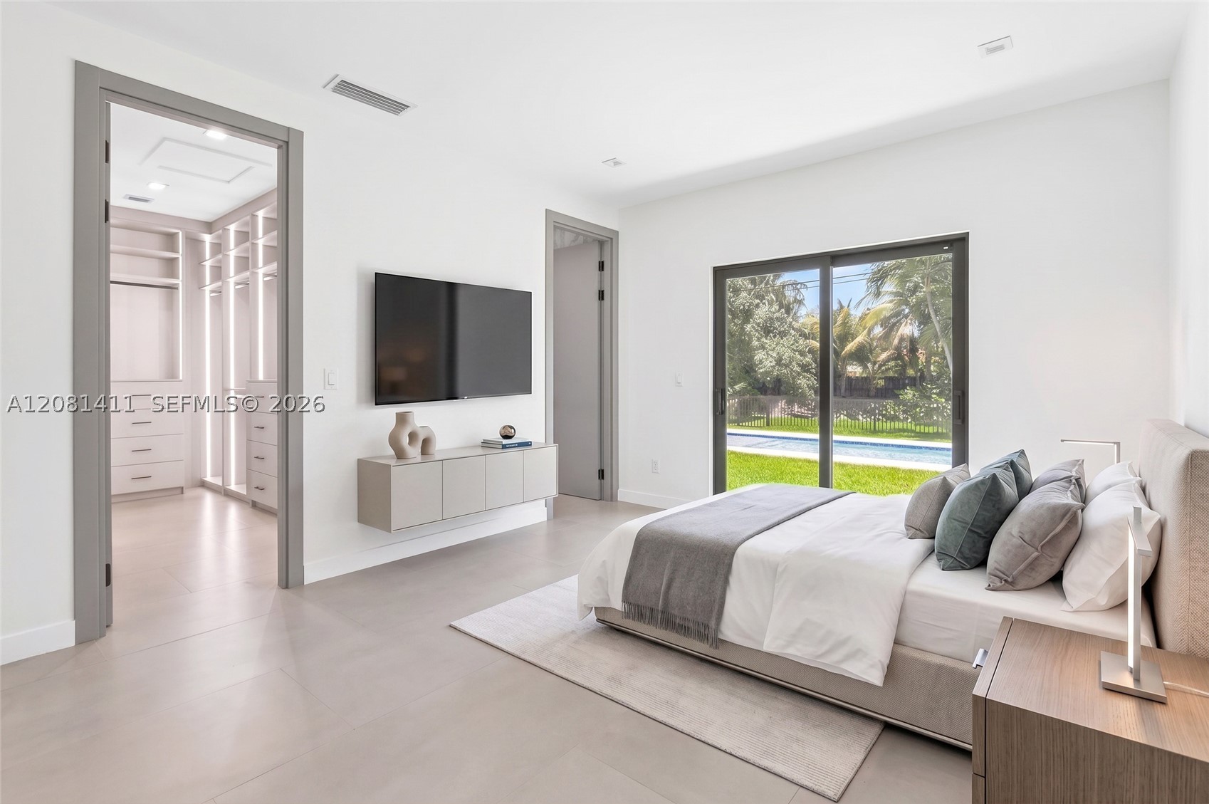 6853 S Waterway Dr Miami, FL 33155
