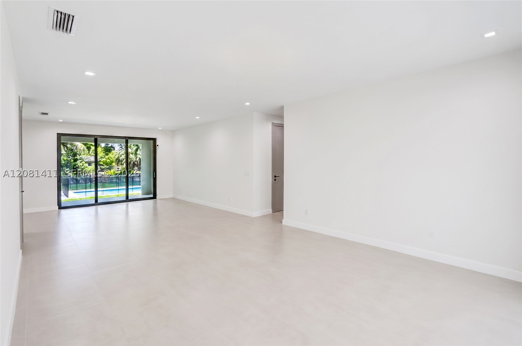6853 S Waterway Dr Miami, FL 33155