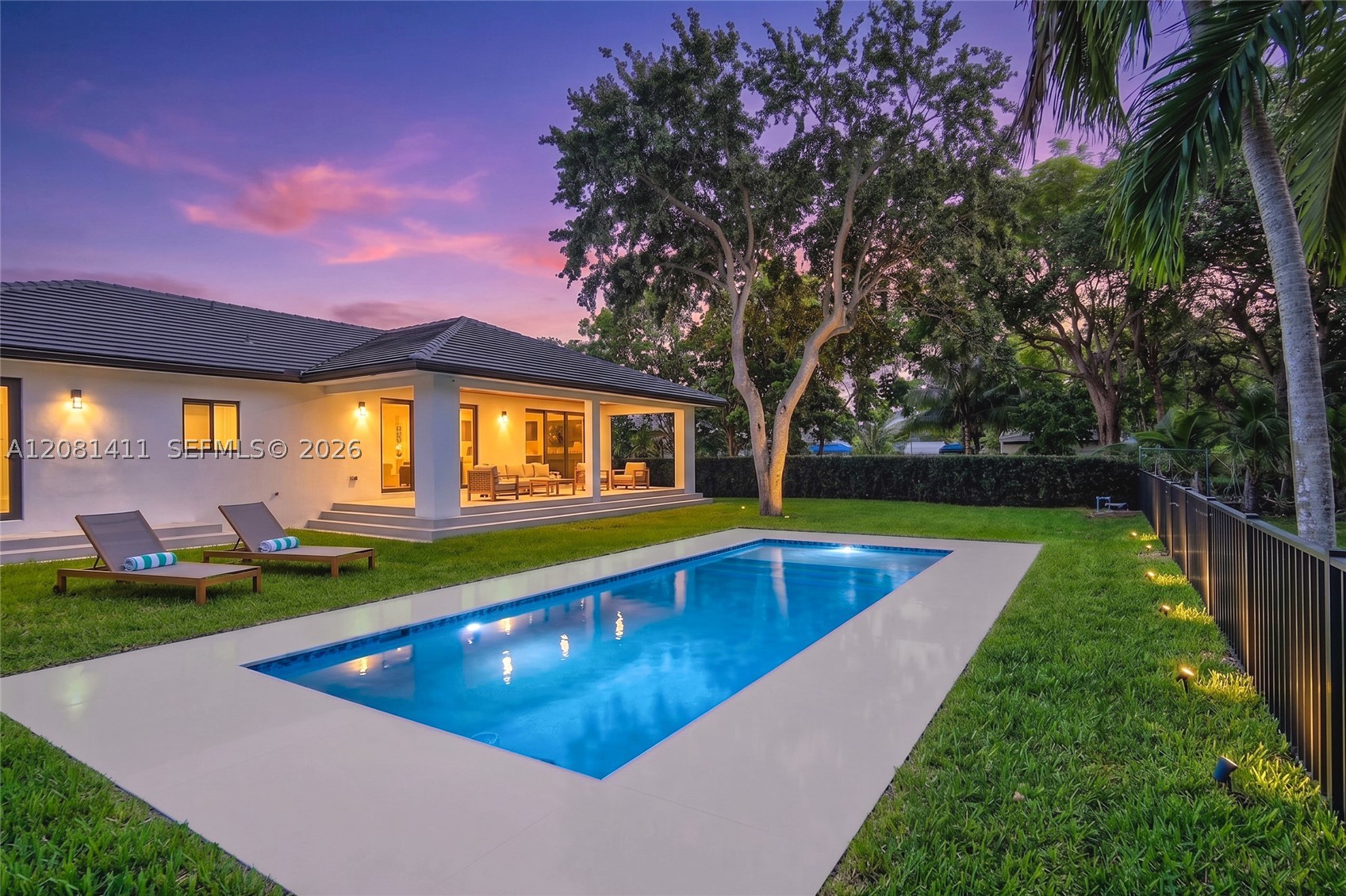 6853 S Waterway Dr Miami, FL 33155