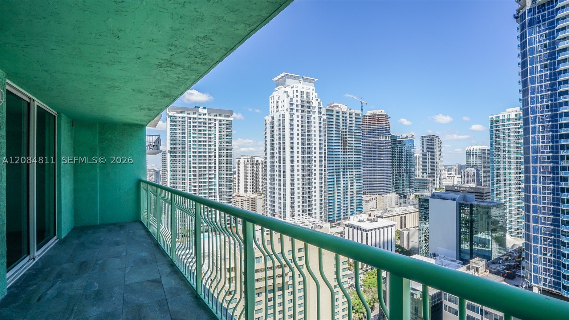 image The Club at Brickell Bay17