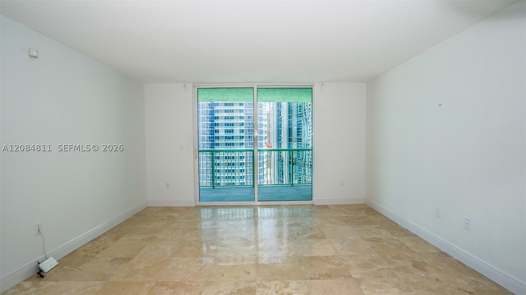image The Club at Brickell Bay3