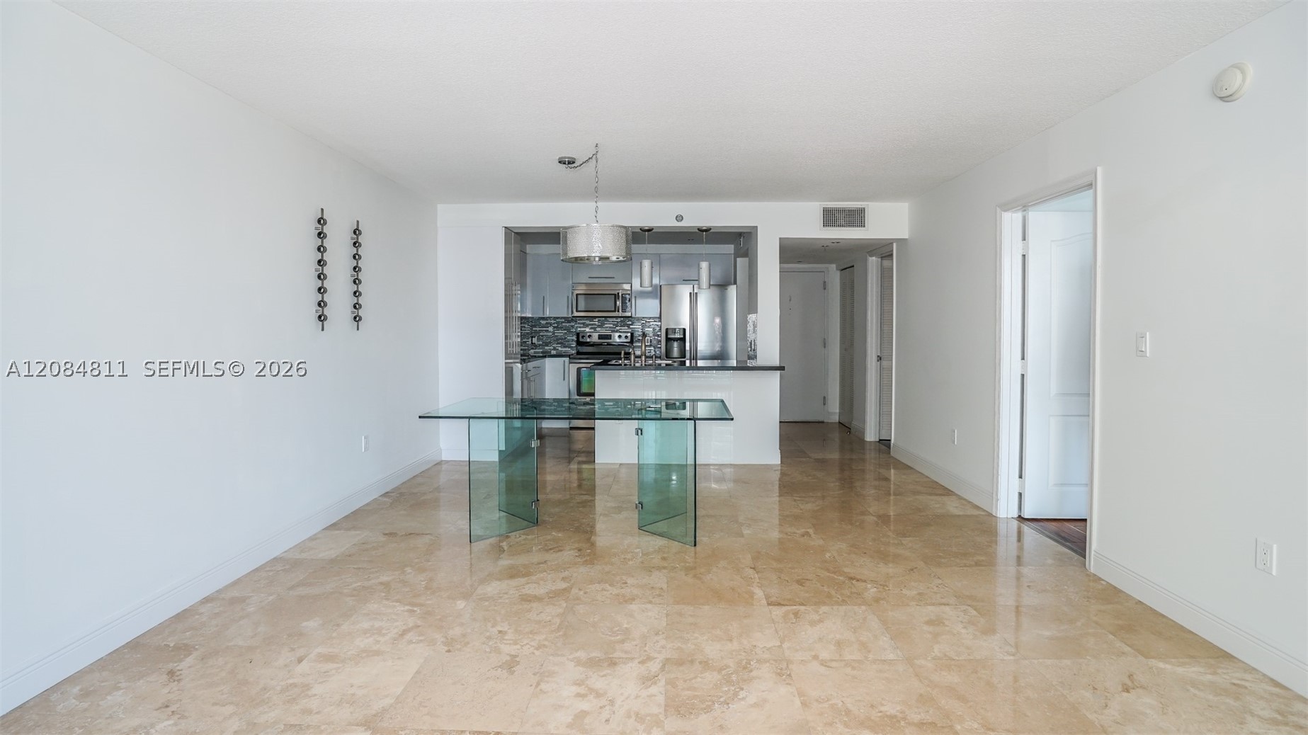 image The Club at Brickell Bay6