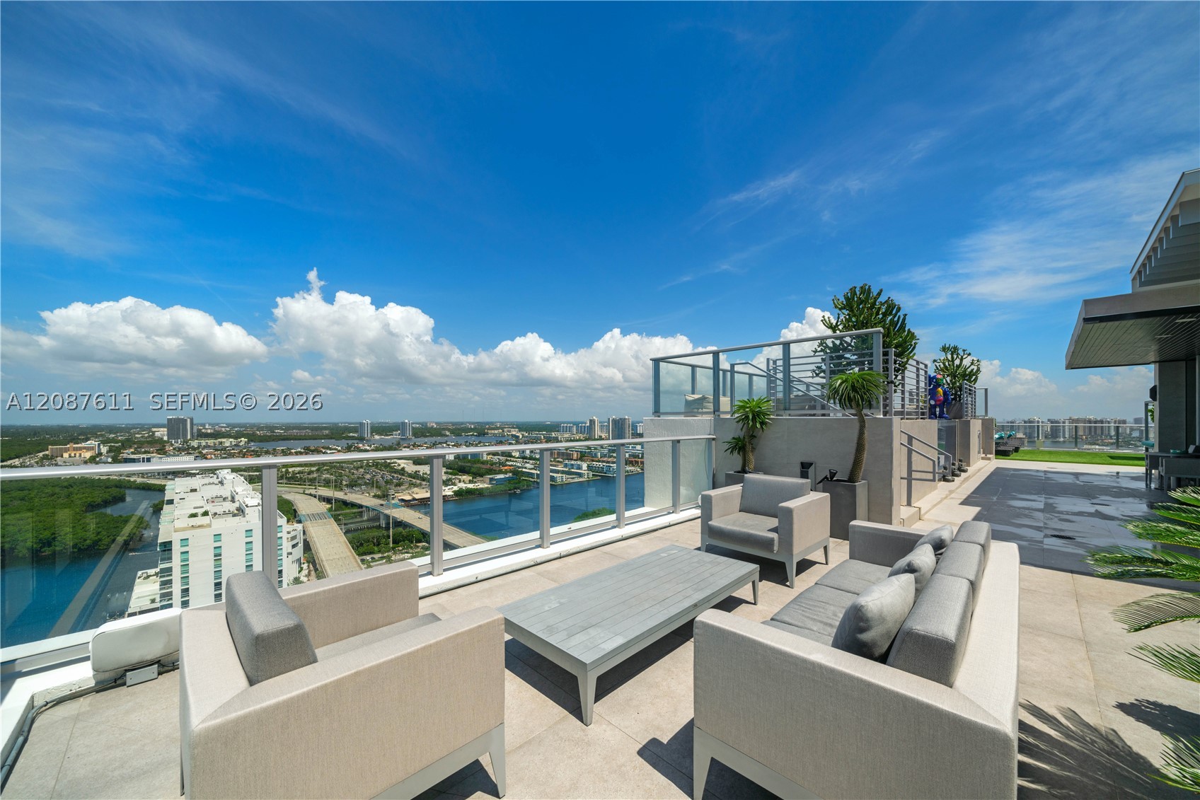 330 Sunny Isles Blvd #5-TS01 Sunny Isles Beach, FL 33160