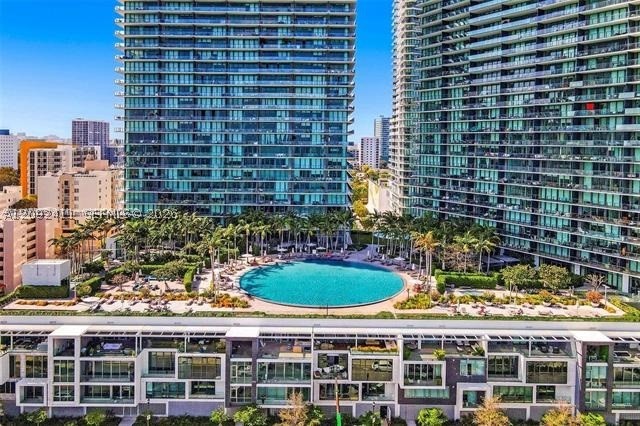 650 NE 32th #3302 Miami, FL 33137