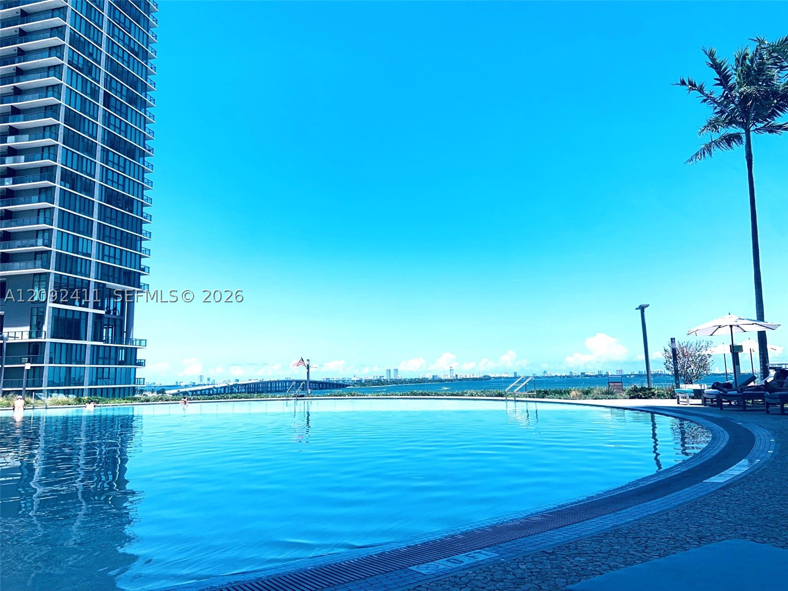 650 NE 32th #3302 Miami, FL 33137