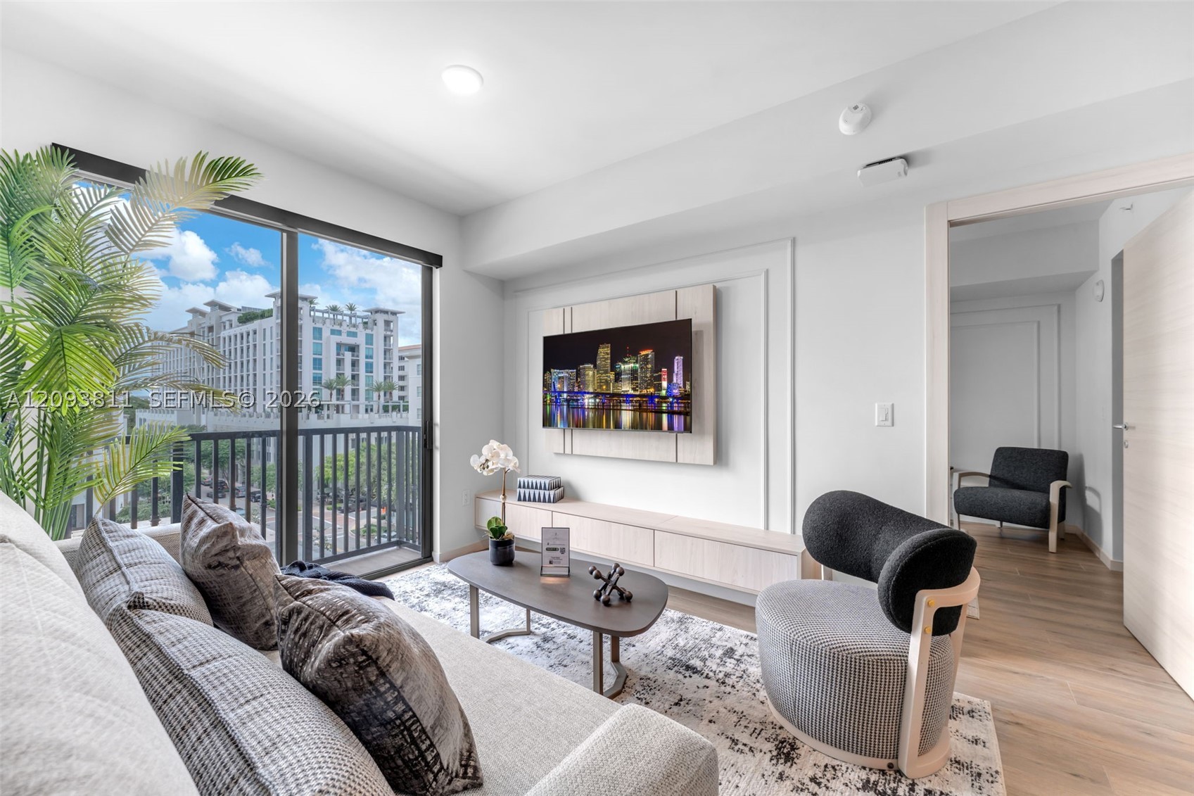 4220 Laguna #603 Coral Gables, FL 33146