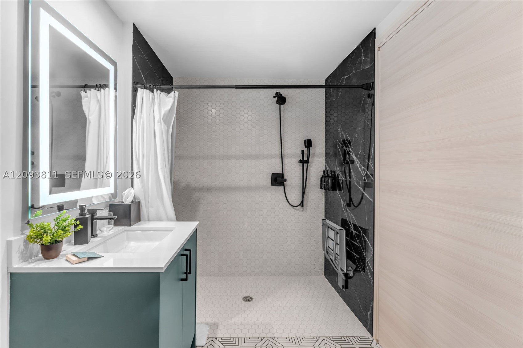 4220 Laguna #603 Coral Gables, FL 33146