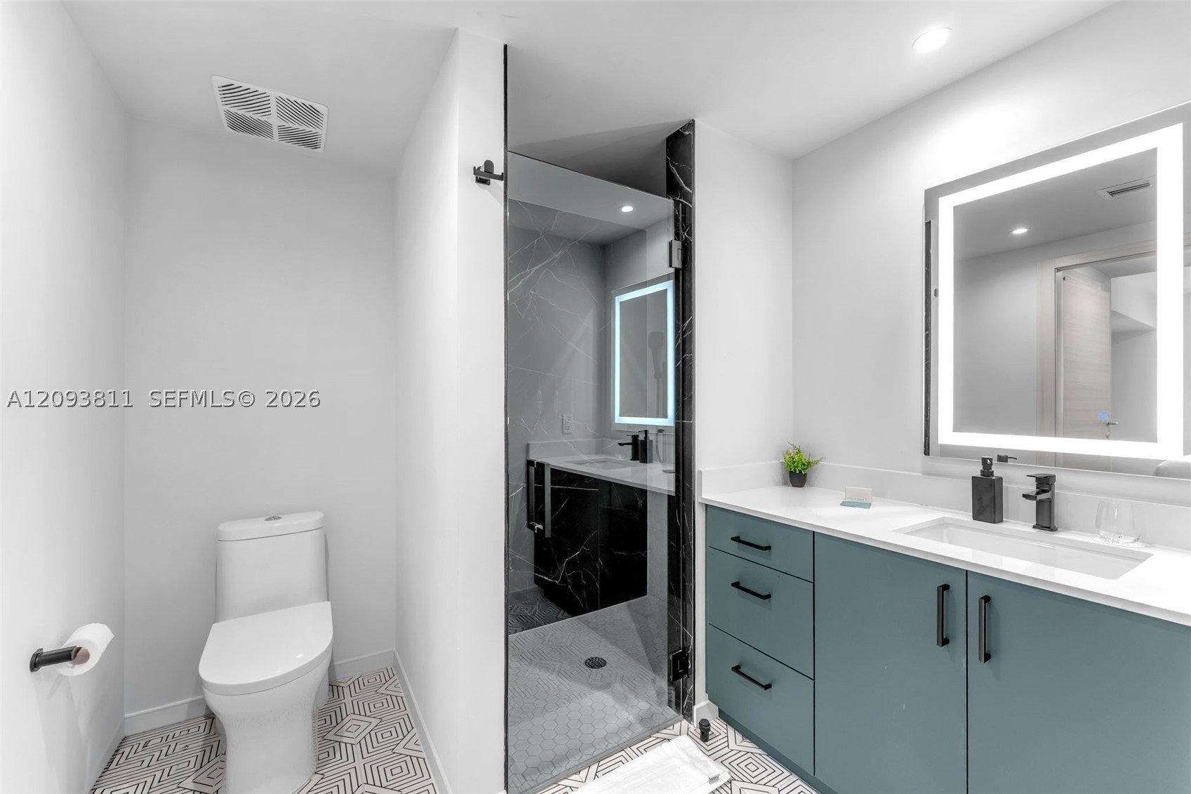 4220 Laguna #603 Coral Gables, FL 33146