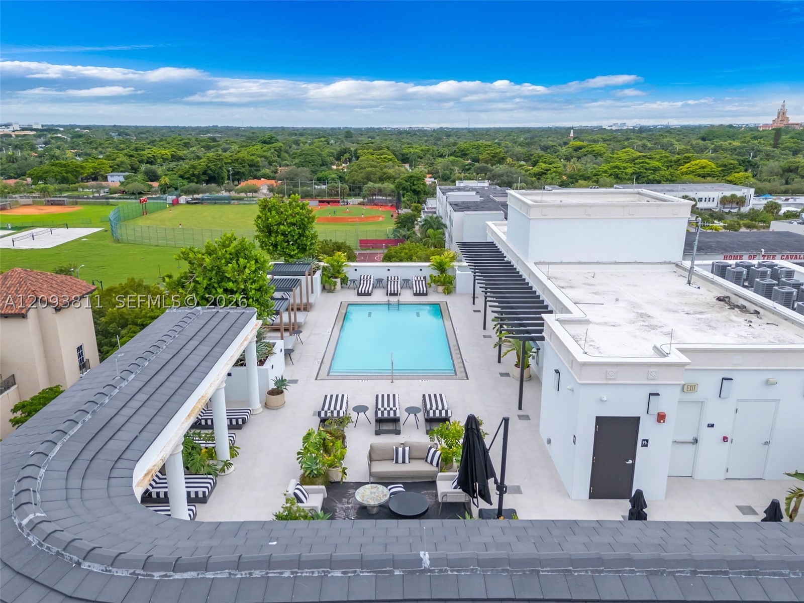 4220 Laguna #603 Coral Gables, FL 33146