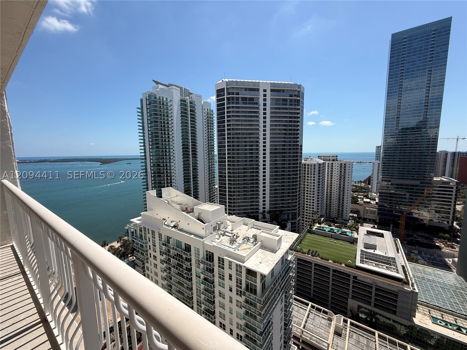 image The Club at Brickell Bay4