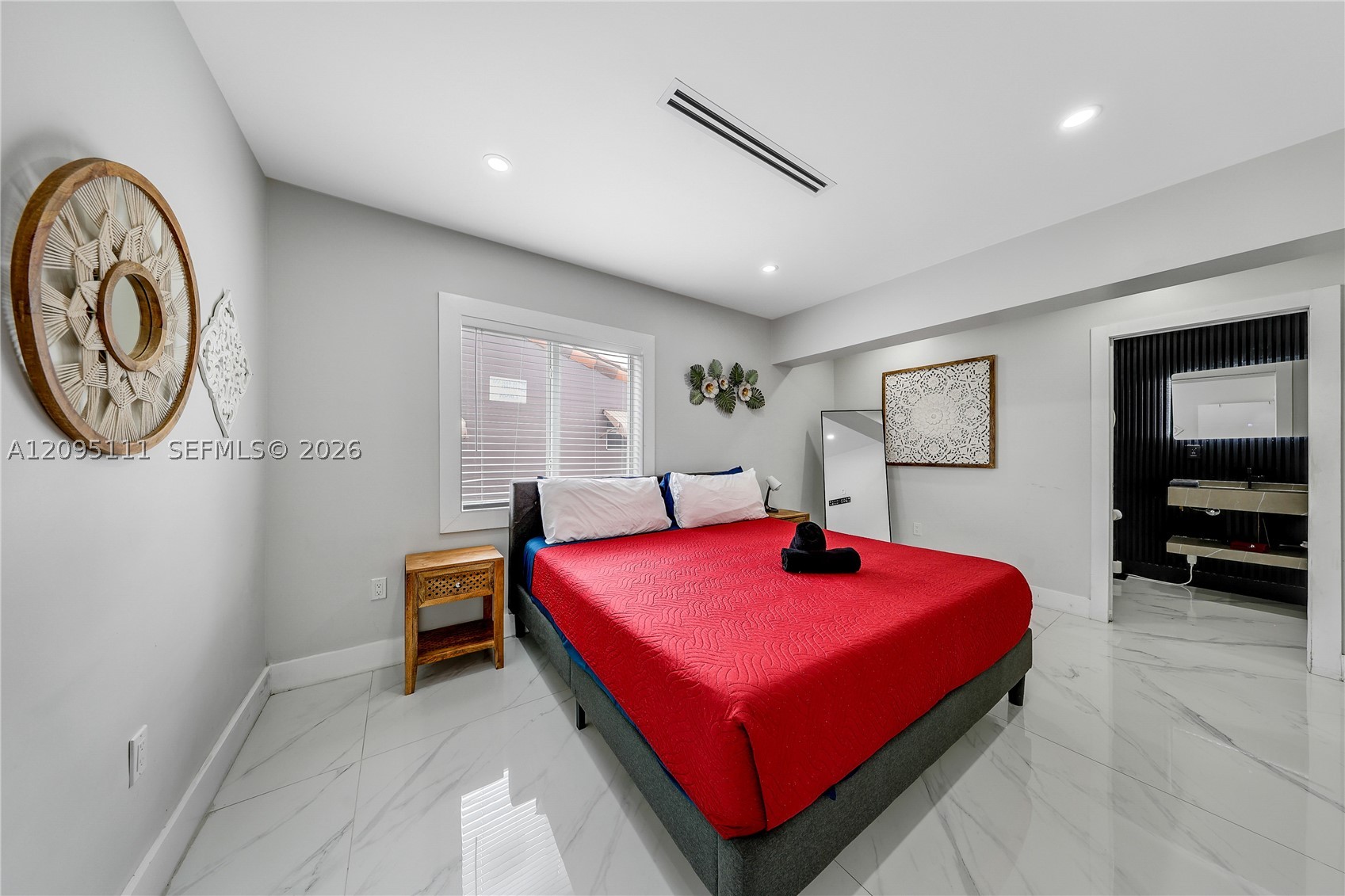 2612 SW 12th St Miami, FL 33135