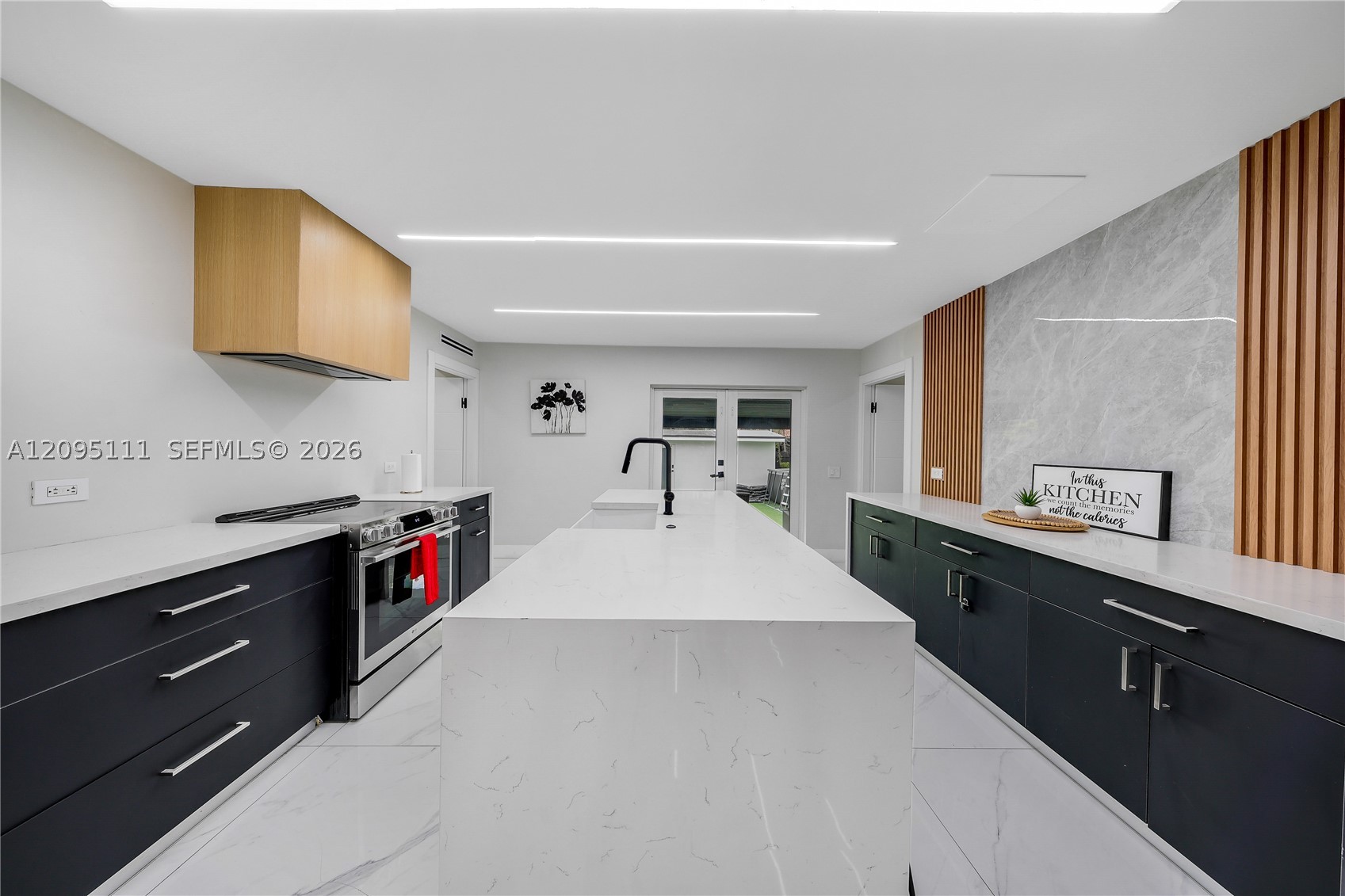 2612 SW 12th St Miami, FL 33135