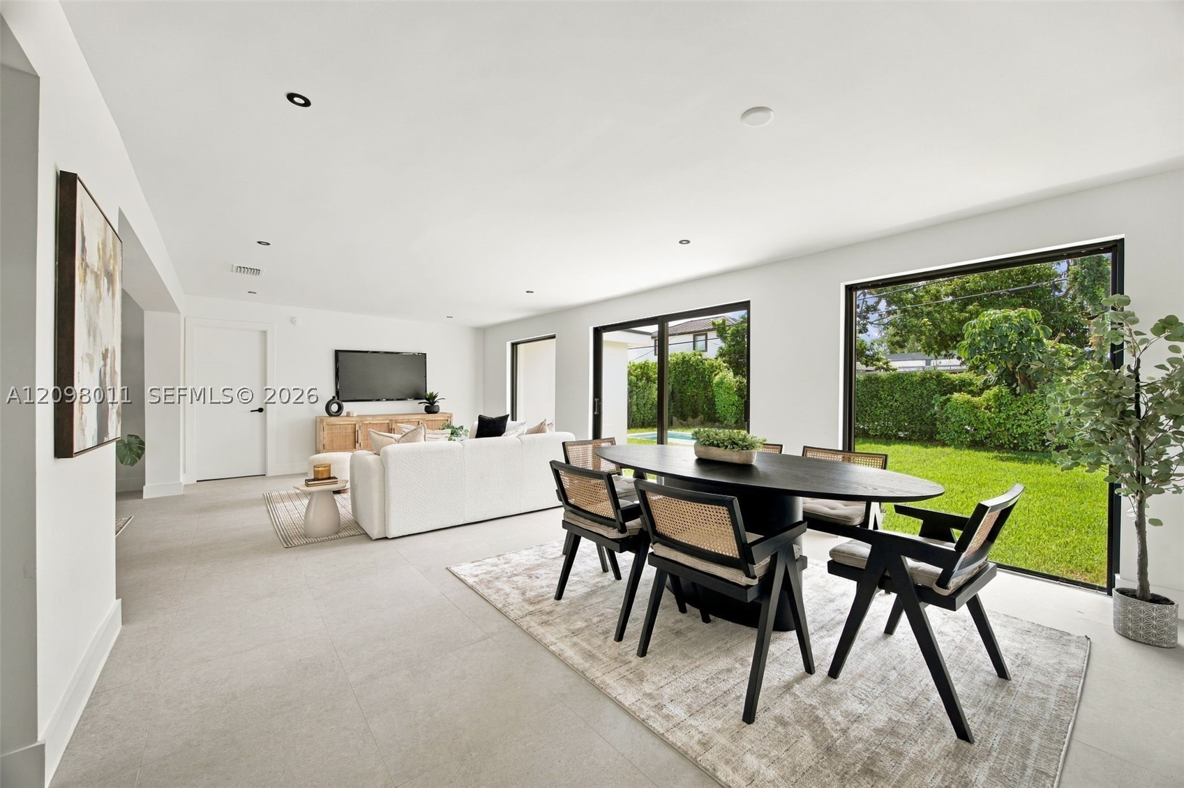 2350 SW 25th Ter Miami, FL 33133