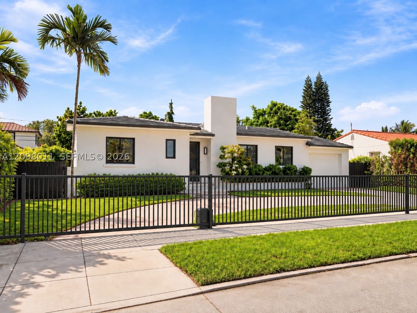 2350 SW 25th Ter Miami, FL 33133