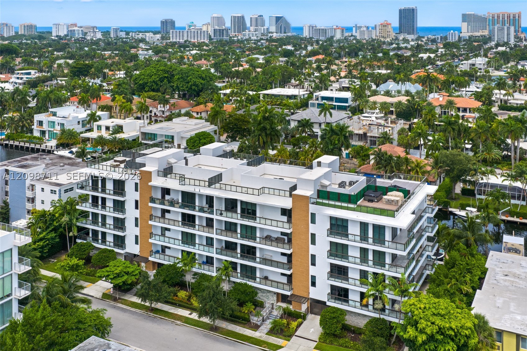30 Isle Of Venice Dr #PH3 Fort Lauderdale, FL 33301