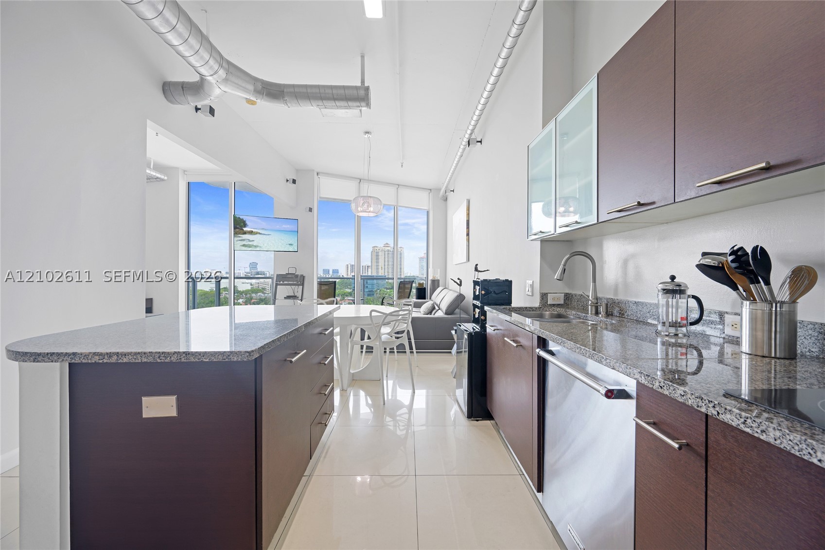 image Uptown Marina Lofts10