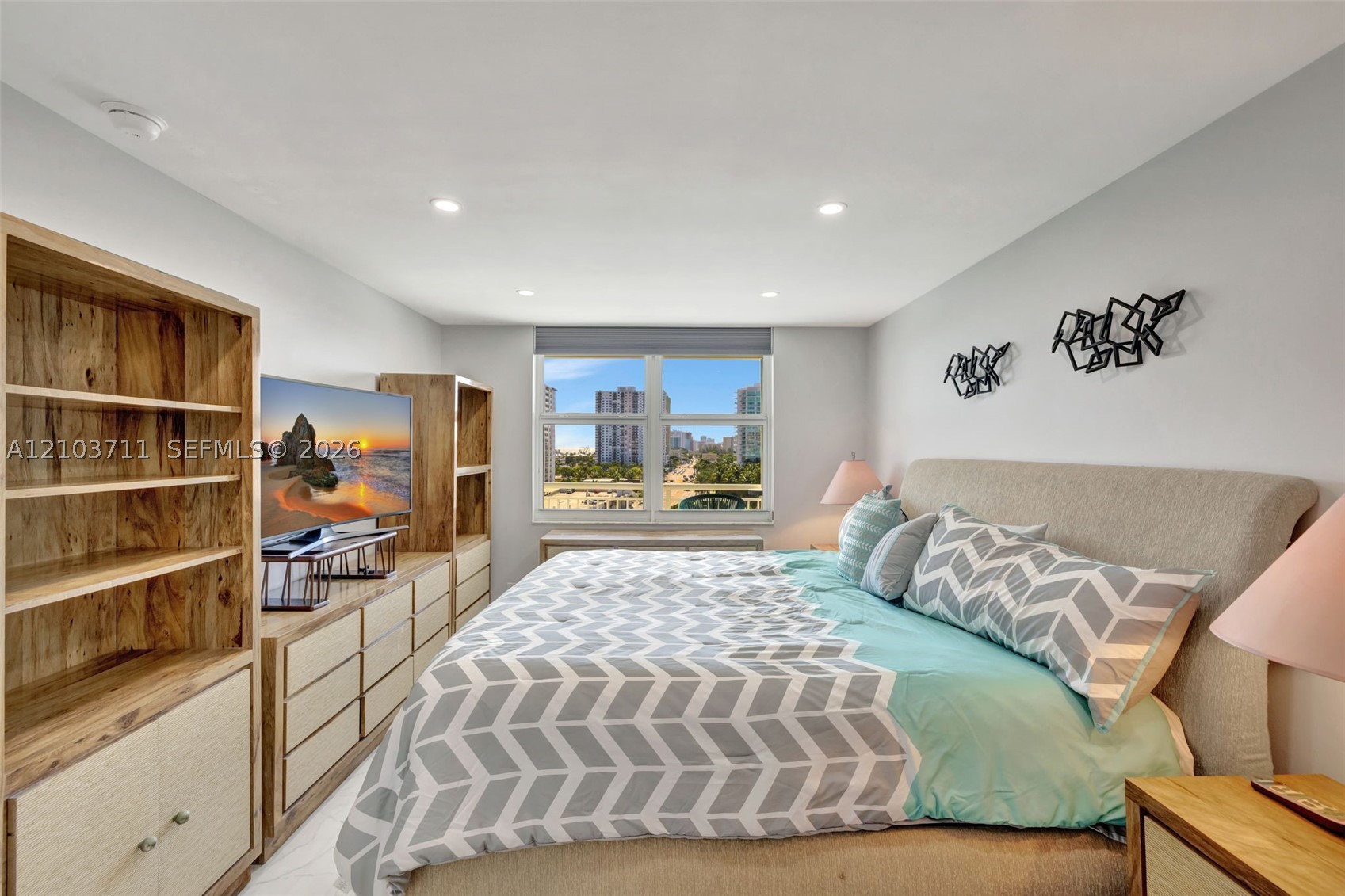 201 N Ocean Blvd #904 Pompano Beach, FL 33062