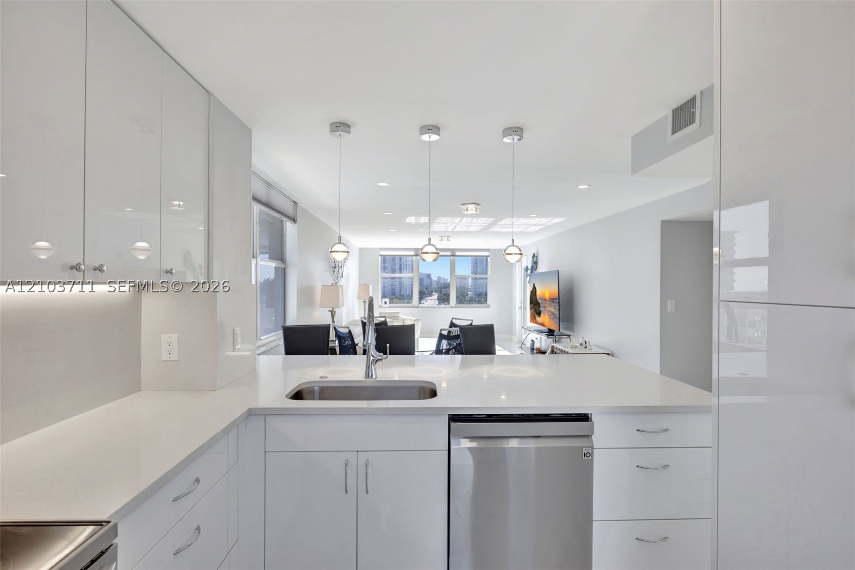 201 N Ocean Blvd #904 Pompano Beach, FL 33062