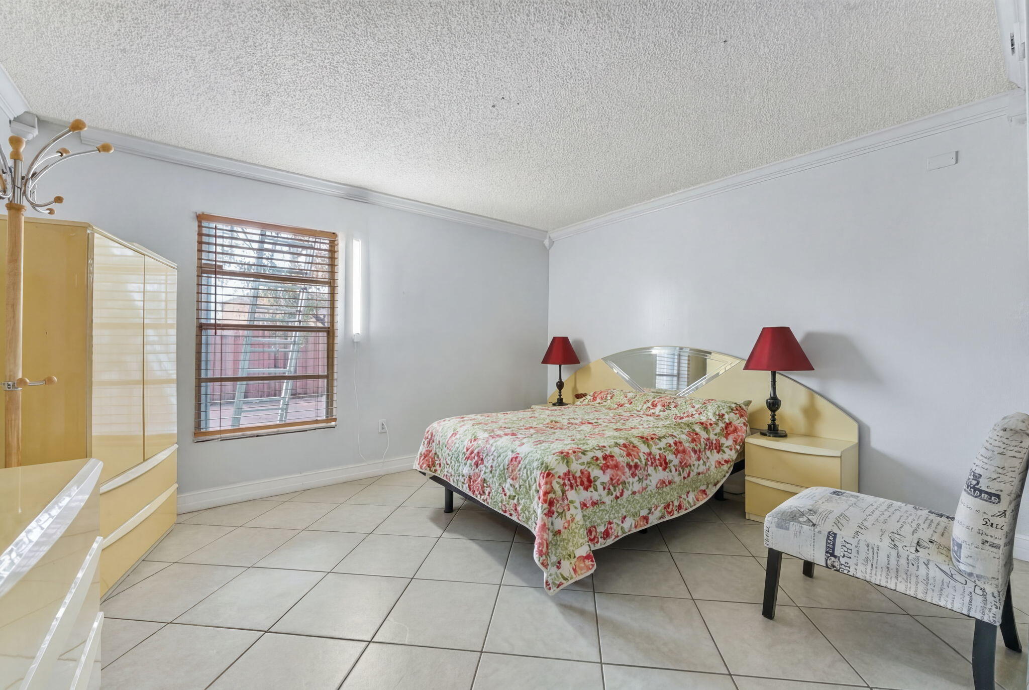 1725 W 60th #F126 Hialeah, FL 33012