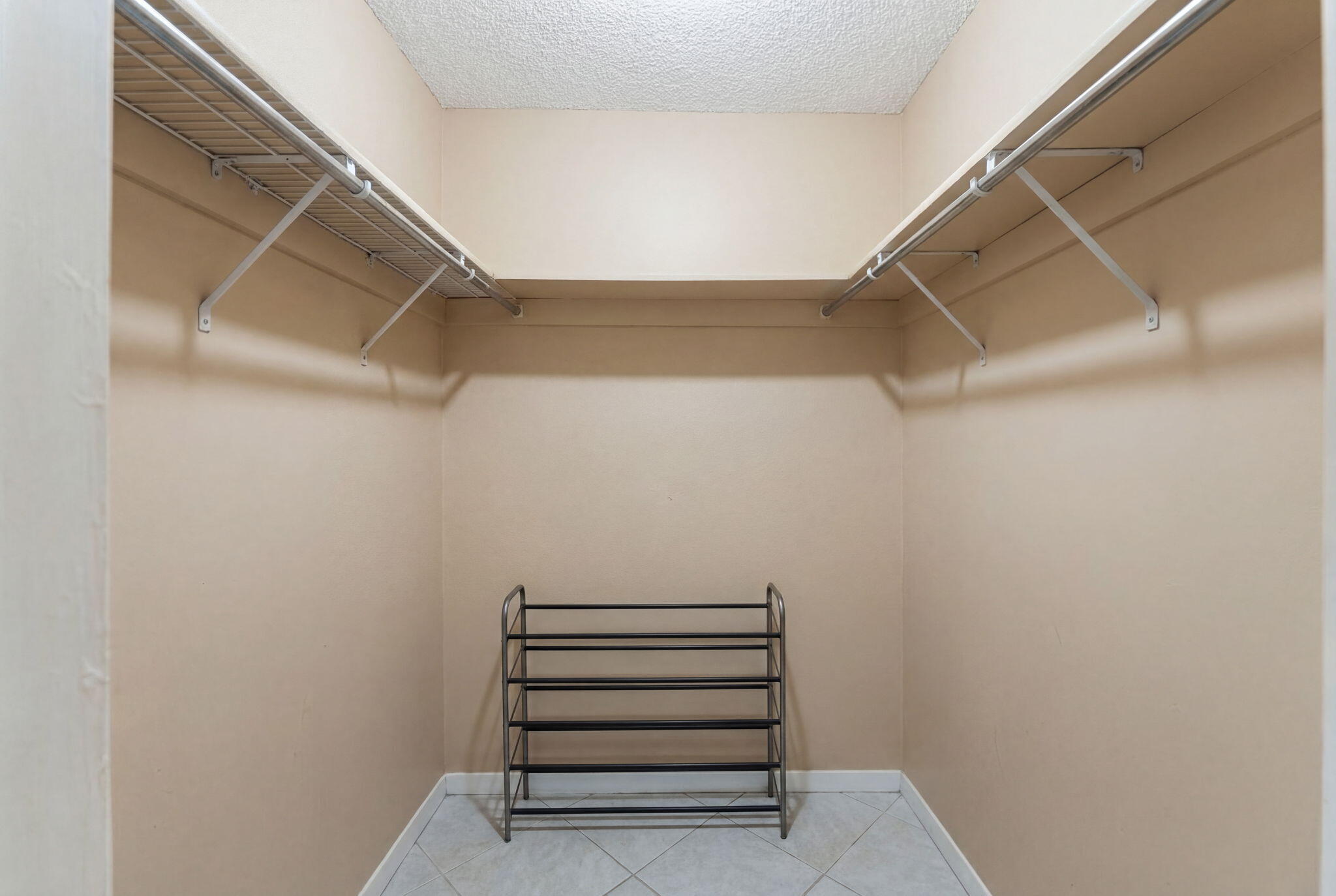 1725 W 60th #F126 Hialeah, FL 33012