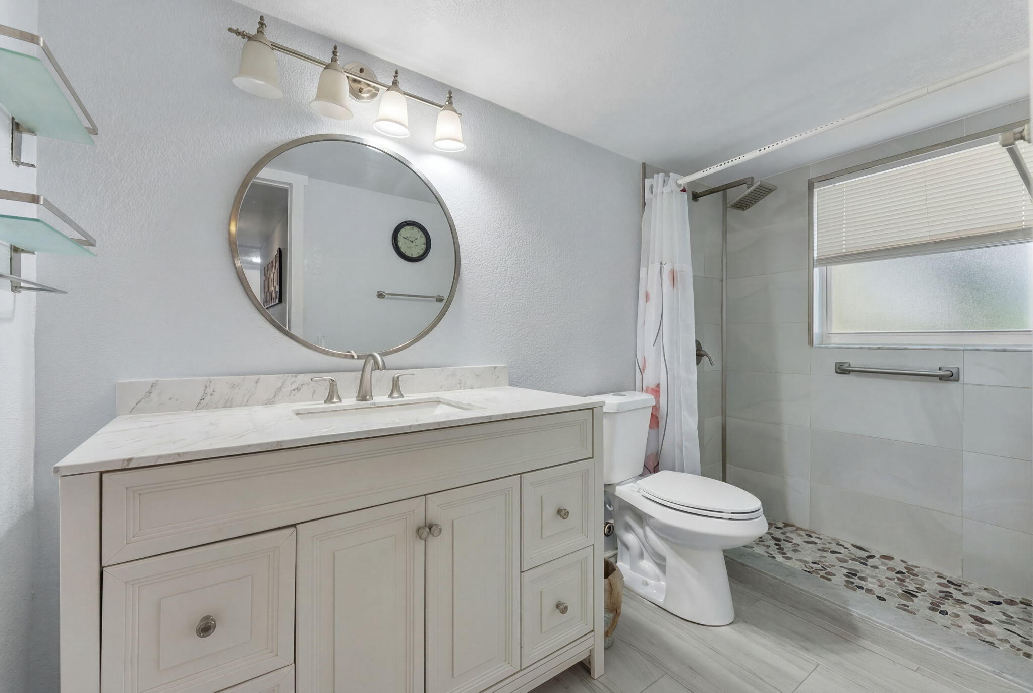 1725 W 60th #F126 Hialeah, FL 33012