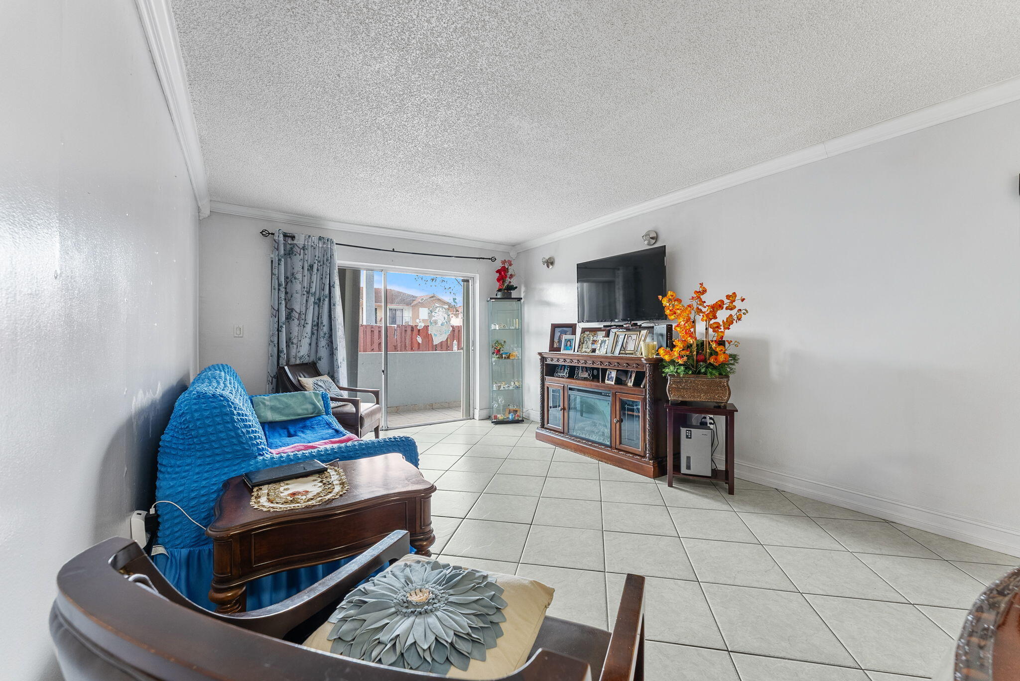 1725 W 60th #F126 Hialeah, FL 33012