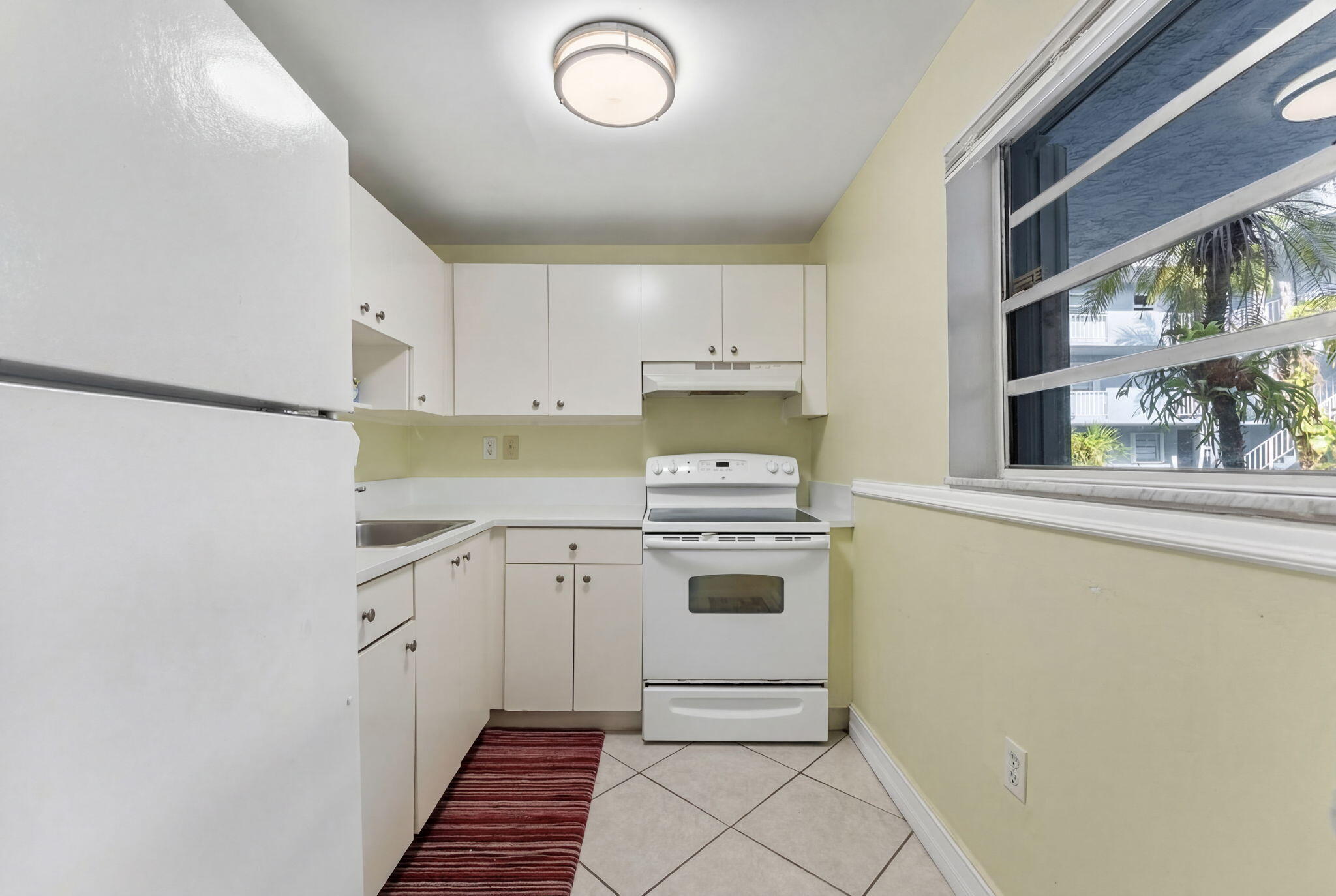 1725 W 60th #F126 Hialeah, FL 33012