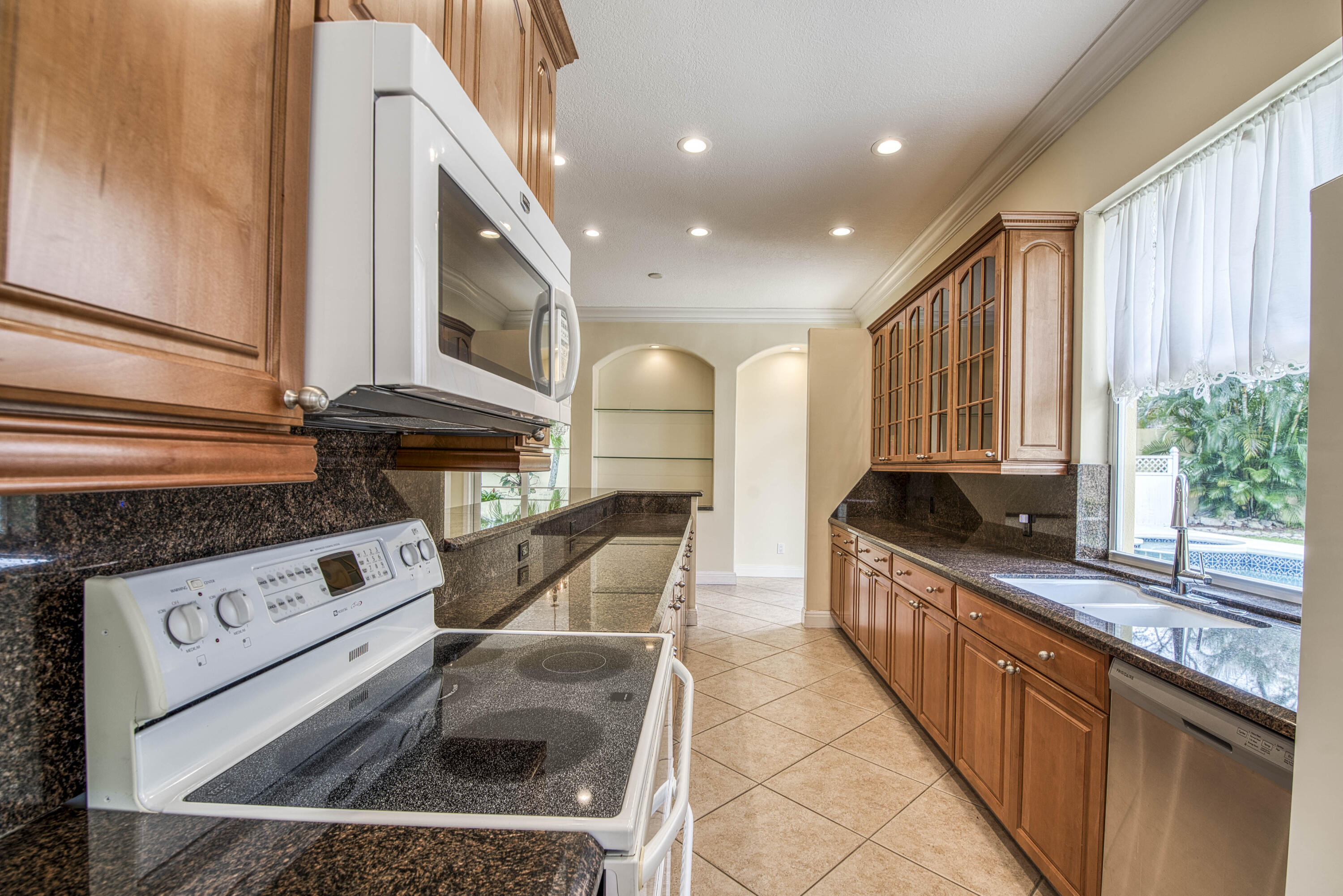 190 S Hampton Jupiter, FL 33458