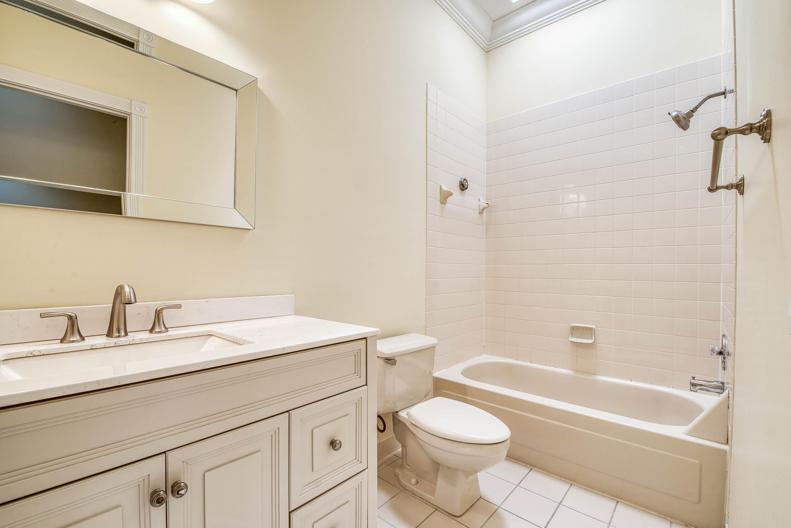 190 S Hampton Jupiter, FL 33458