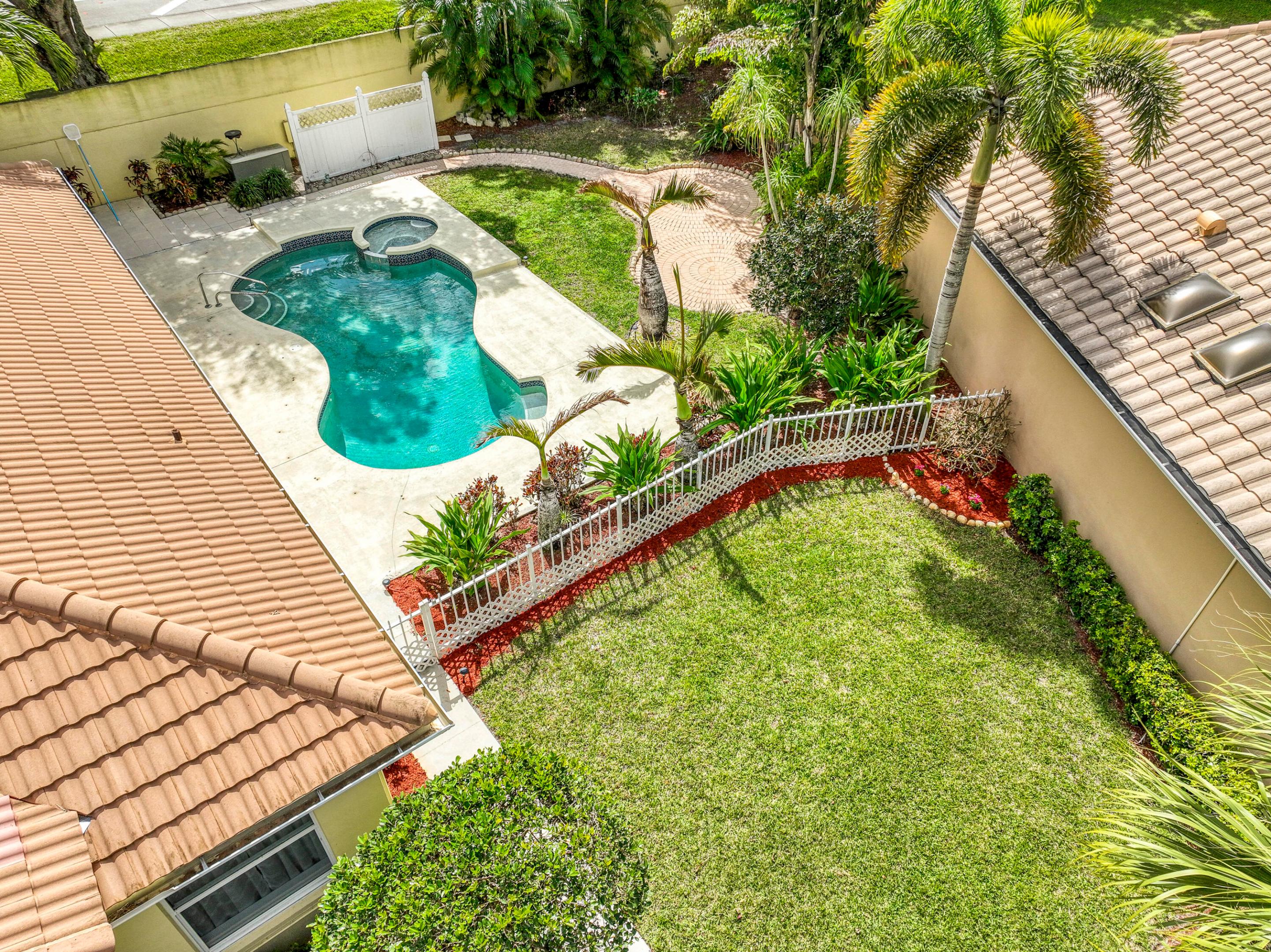 190 S Hampton Jupiter, FL 33458