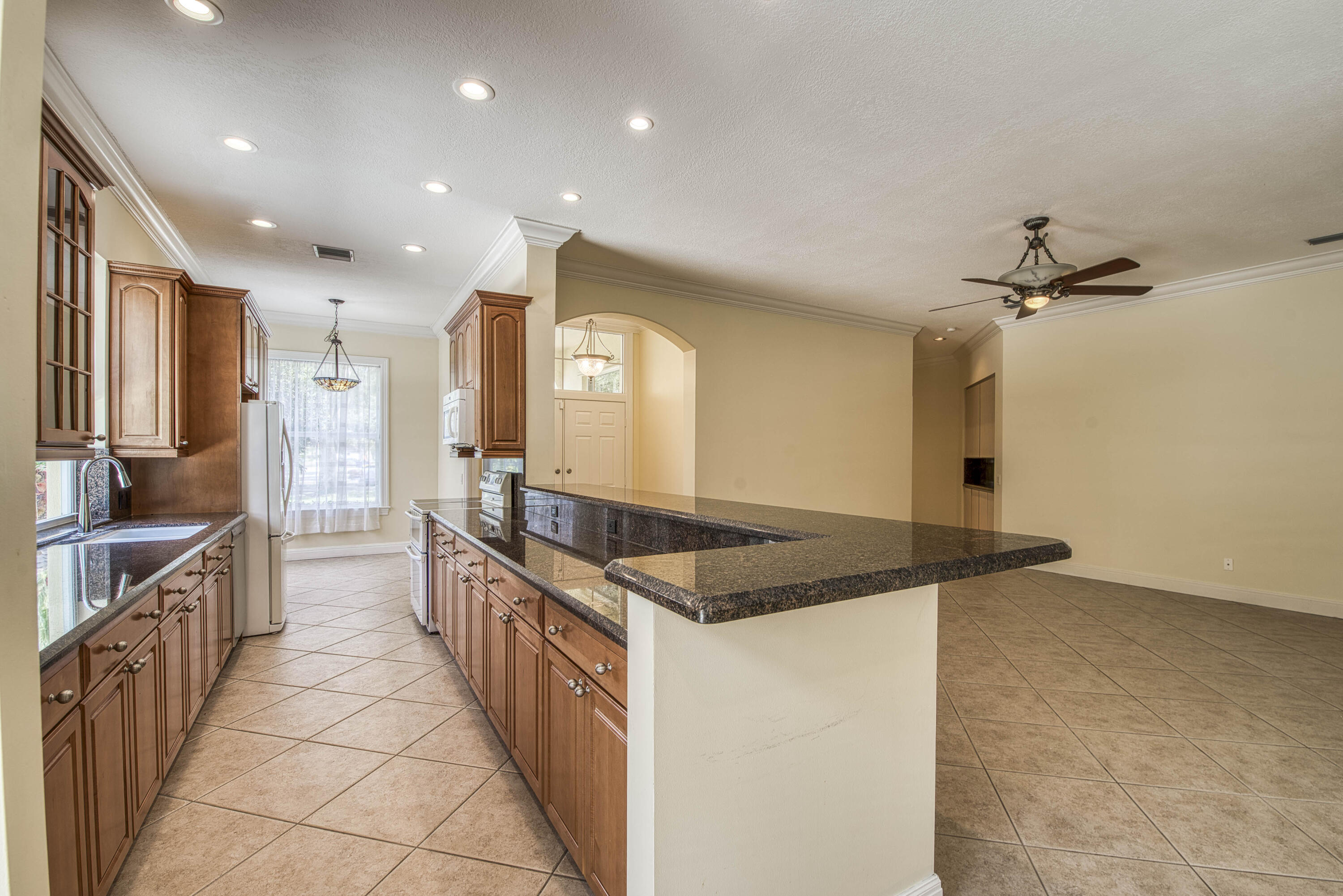 190 S Hampton Jupiter, FL 33458