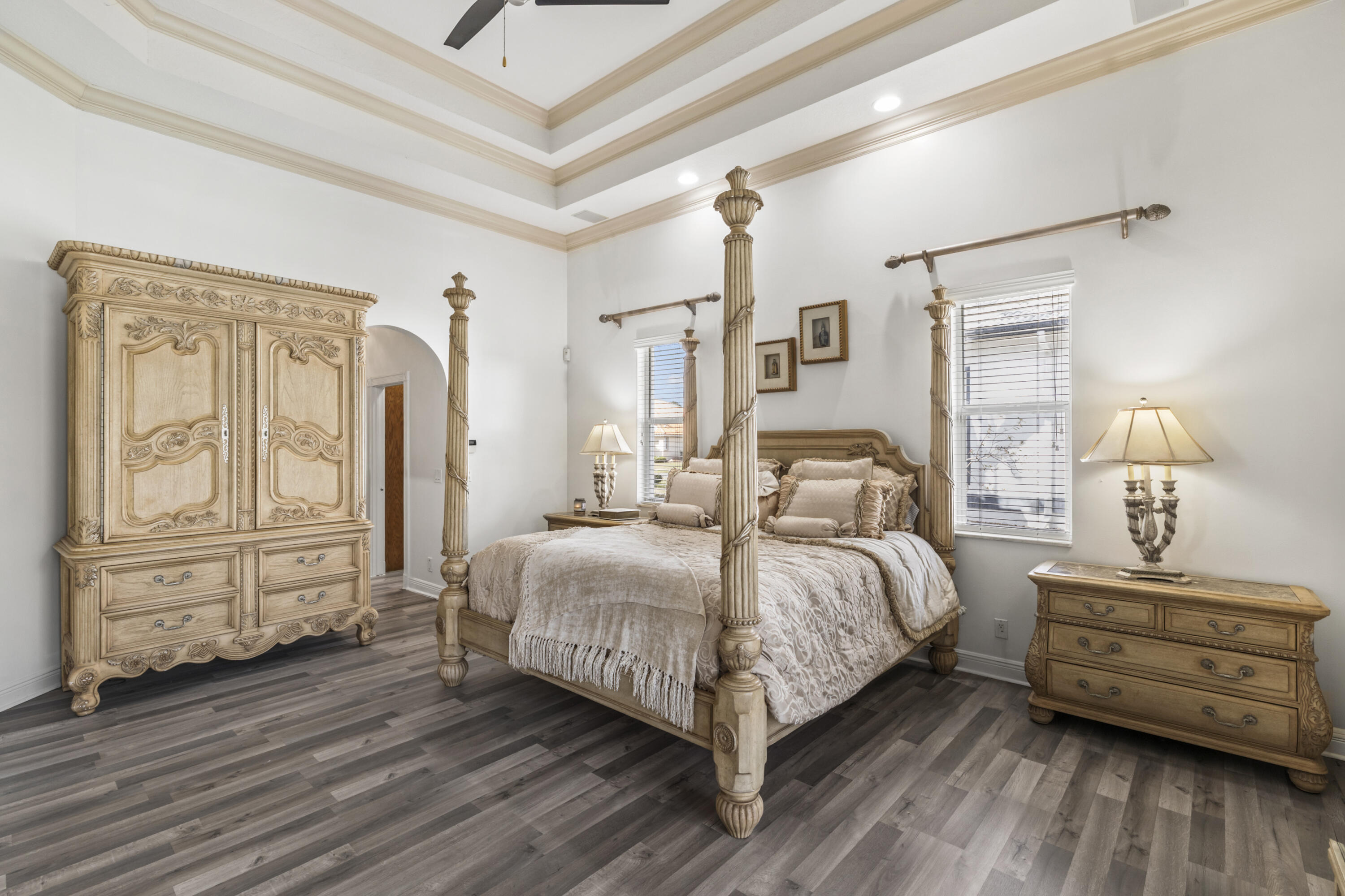 2296 Greenview Cv Wellington, FL 33414