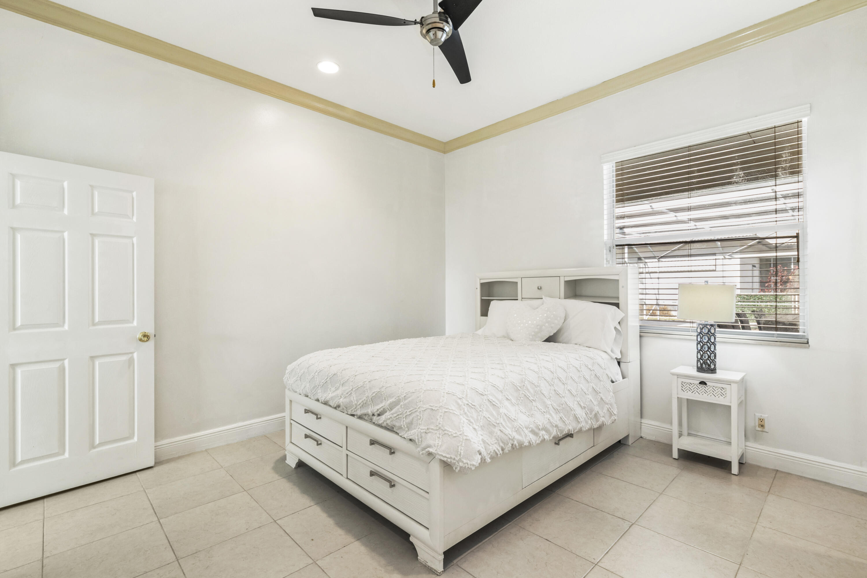 2296 Greenview Cv Wellington, FL 33414