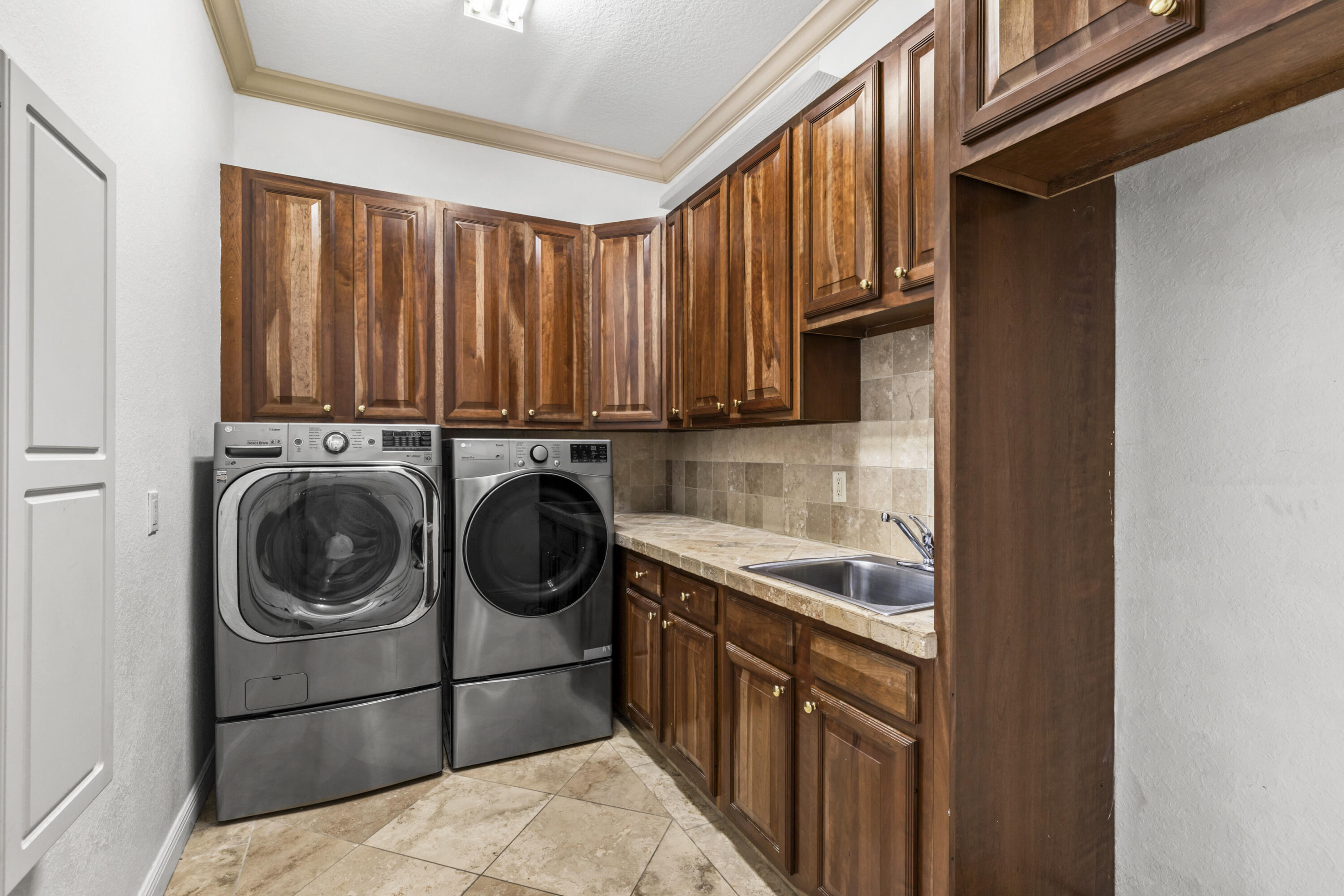 2296 Greenview Cv Wellington, FL 33414