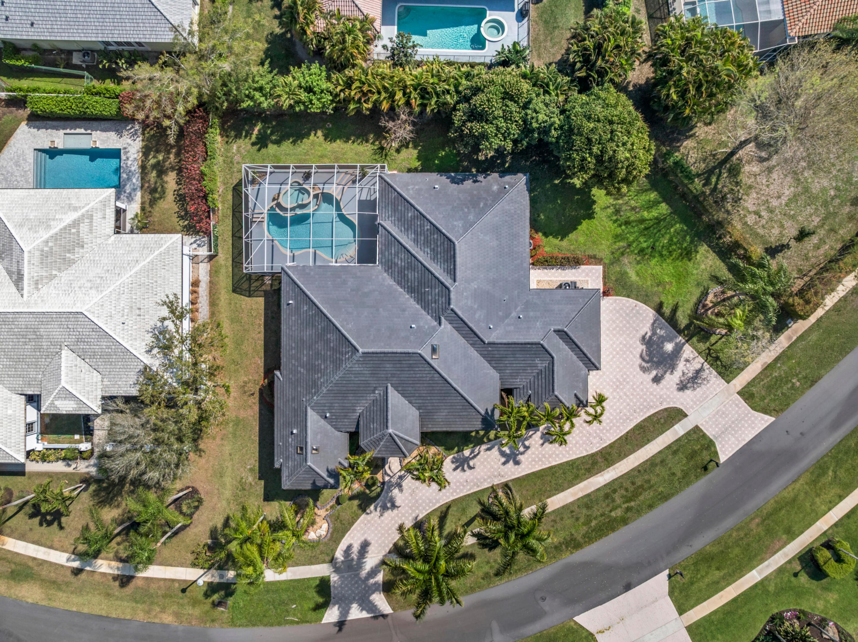 2296 Greenview Cv Wellington, FL 33414