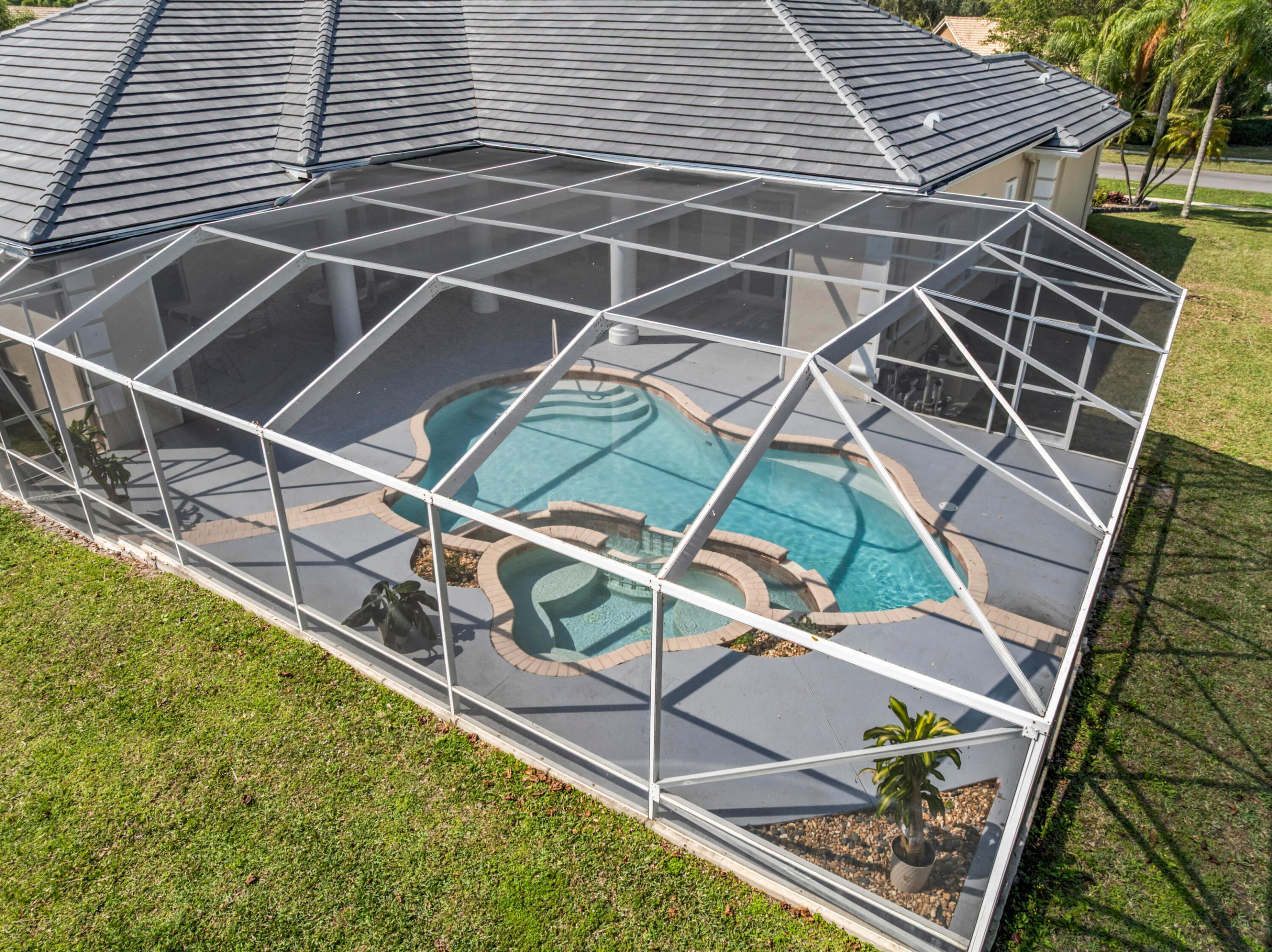 2296 Greenview Cv Wellington, FL 33414