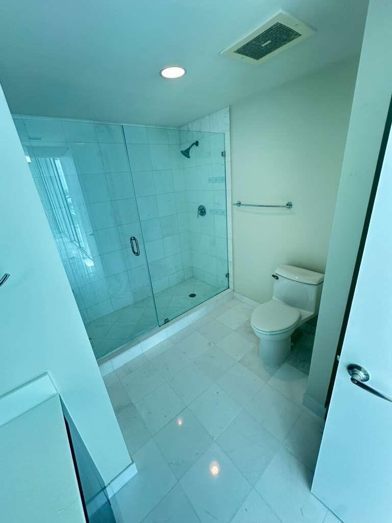 image Onyx on the Bay30