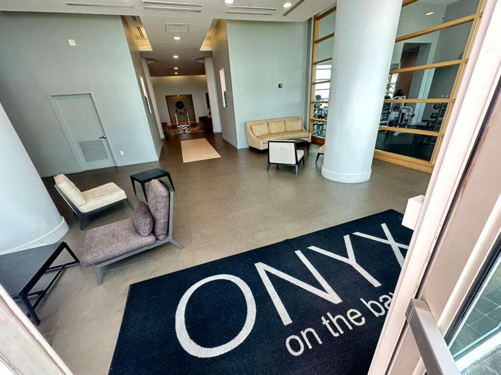 image Onyx on the Bay53