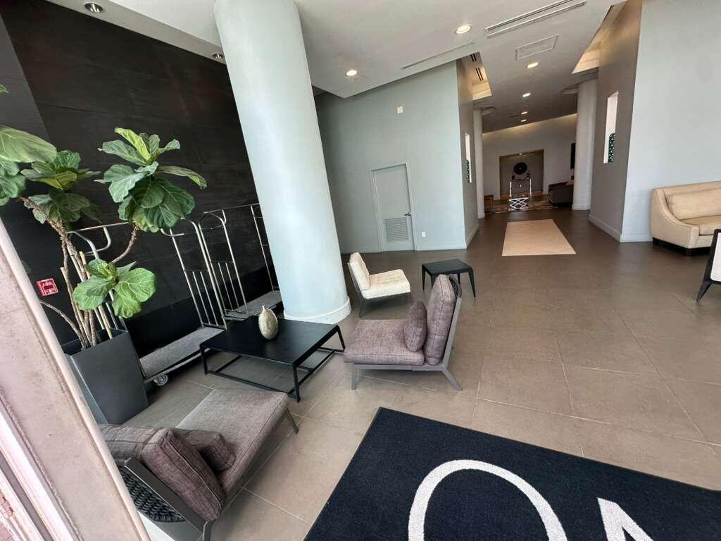 image Onyx on the Bay61