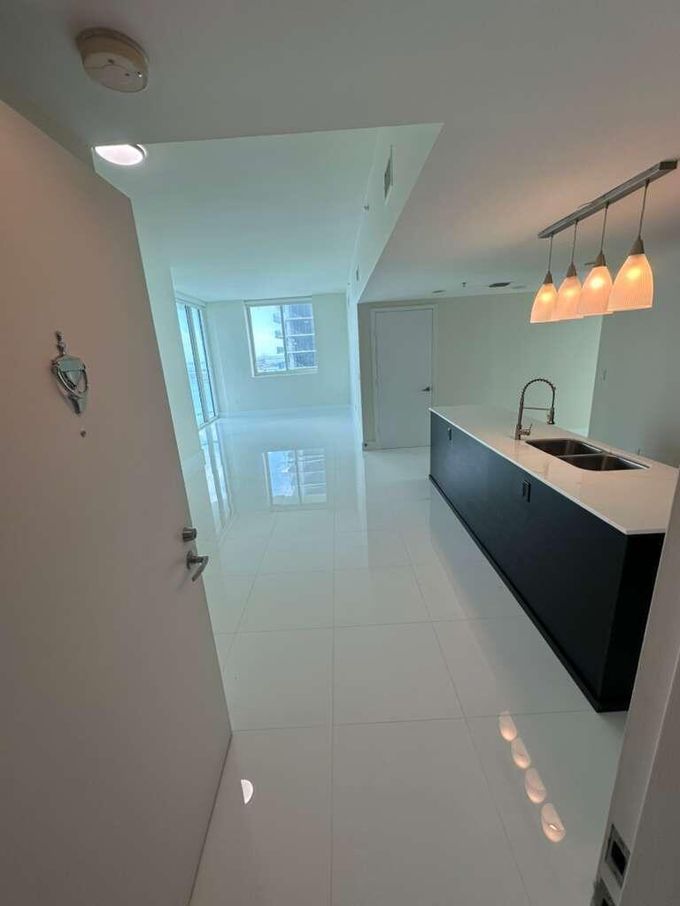 image Onyx on the Bay6