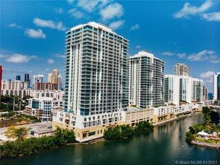 300 Sunny Isles