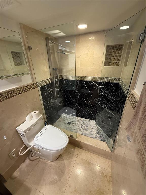 19428 NE 26th #103b Miami, FL 33180